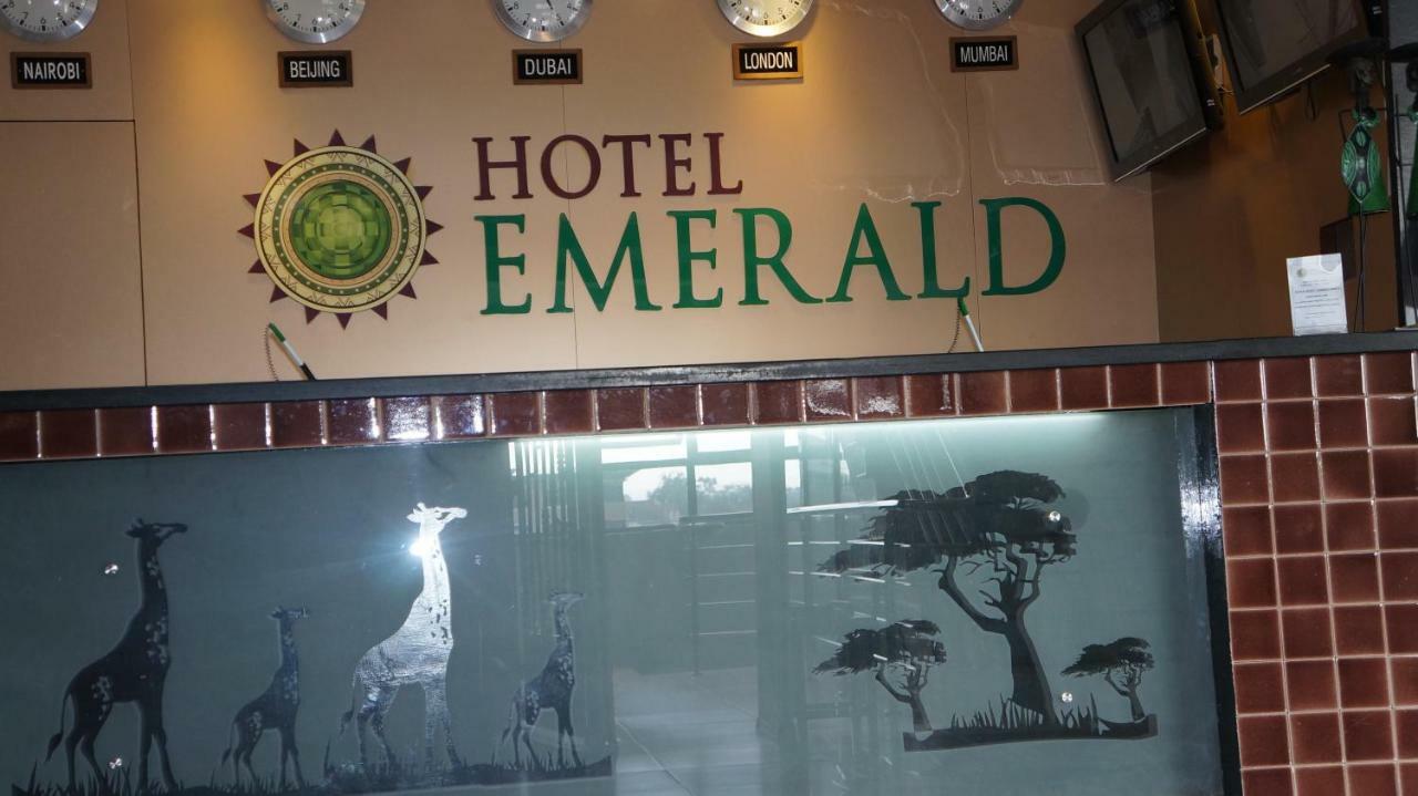 Hotel Emerald Nairobi Ngoại thất bức ảnh